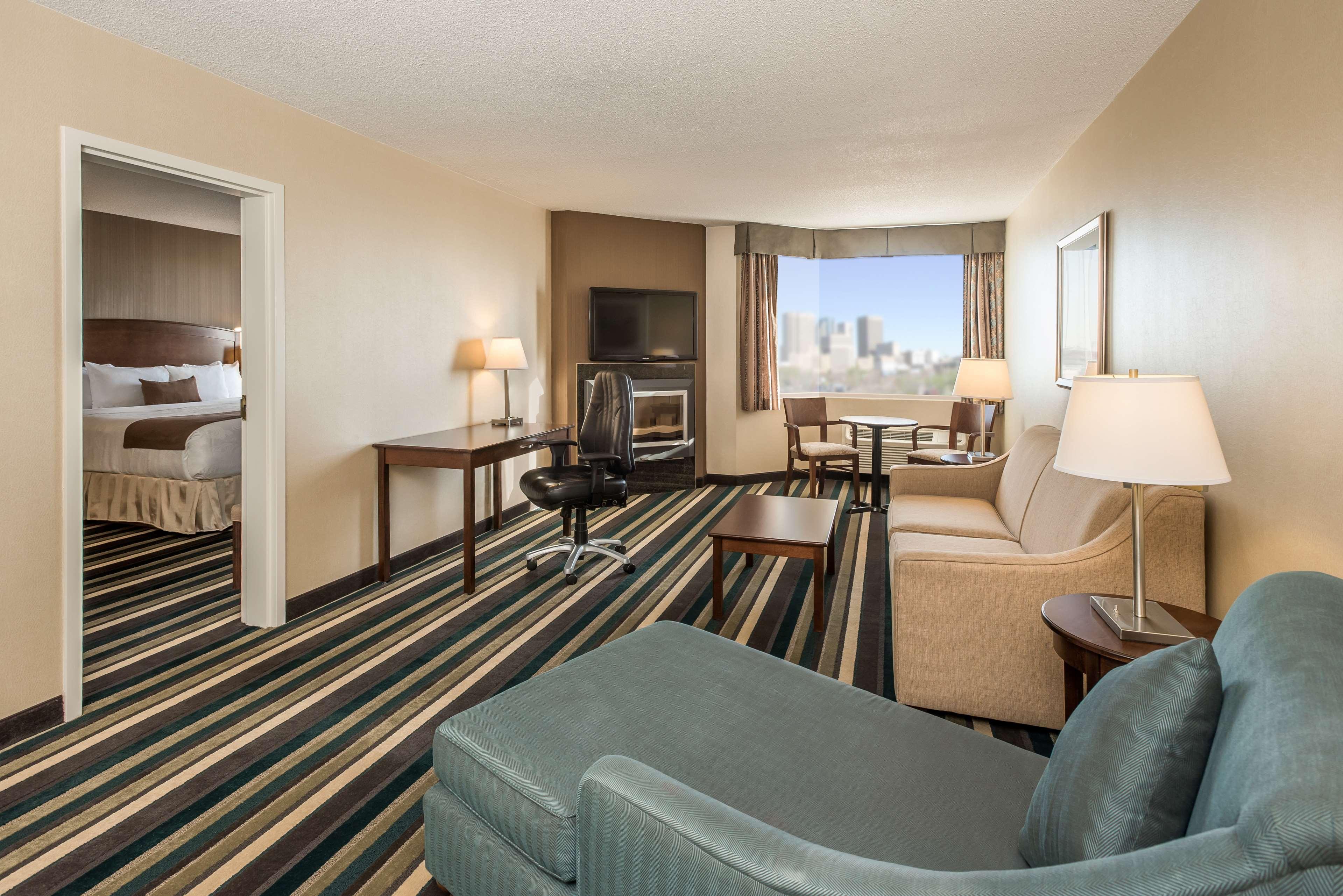 Best Western Plus Winnipeg Airport Hotel Buitenkant foto
