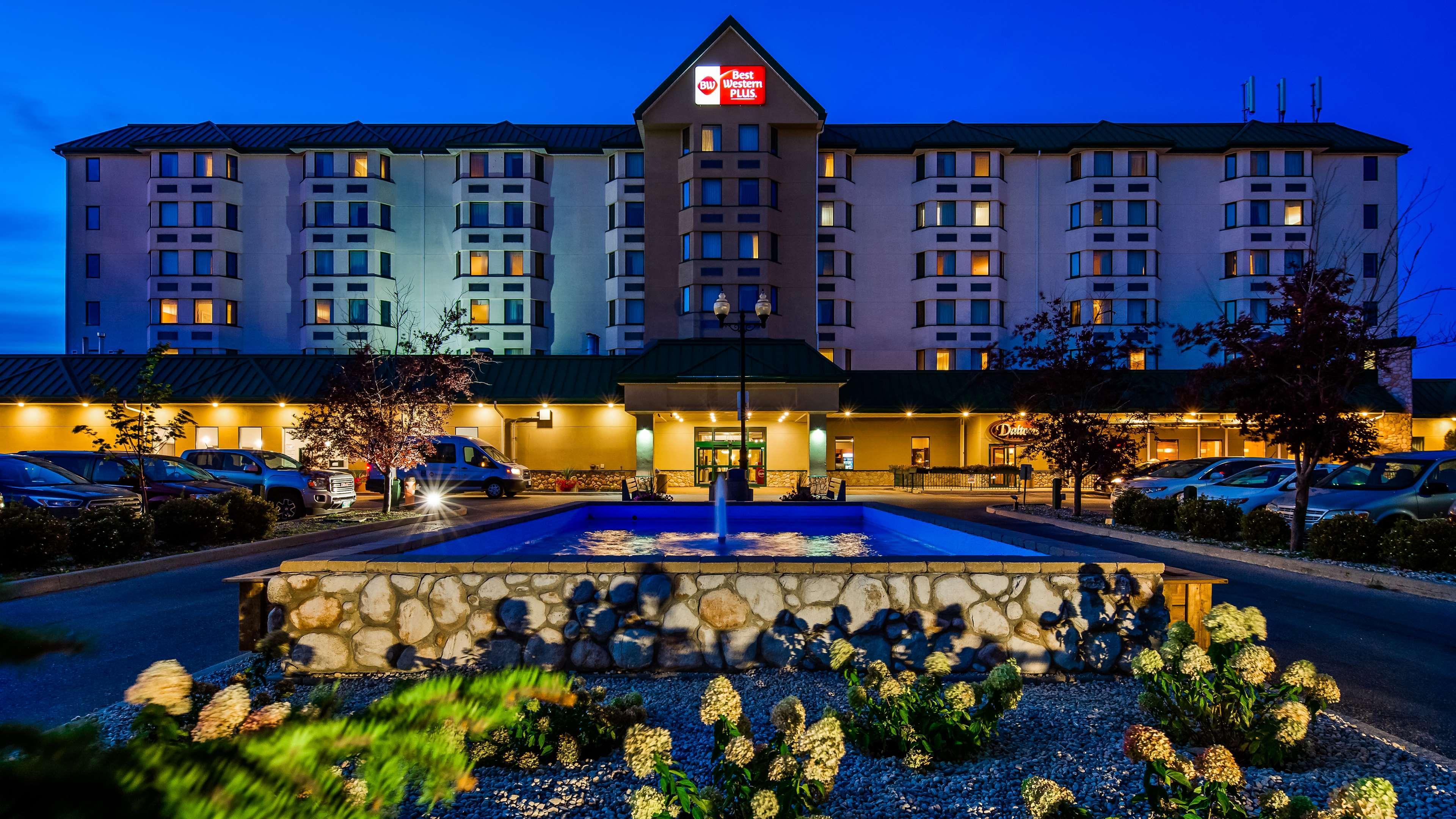 Best Western Plus Winnipeg Airport Hotel Buitenkant foto