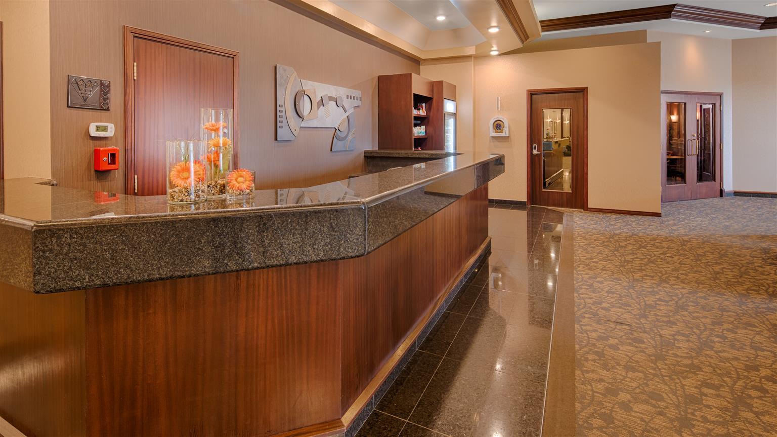 Best Western Plus Winnipeg Airport Hotel Buitenkant foto