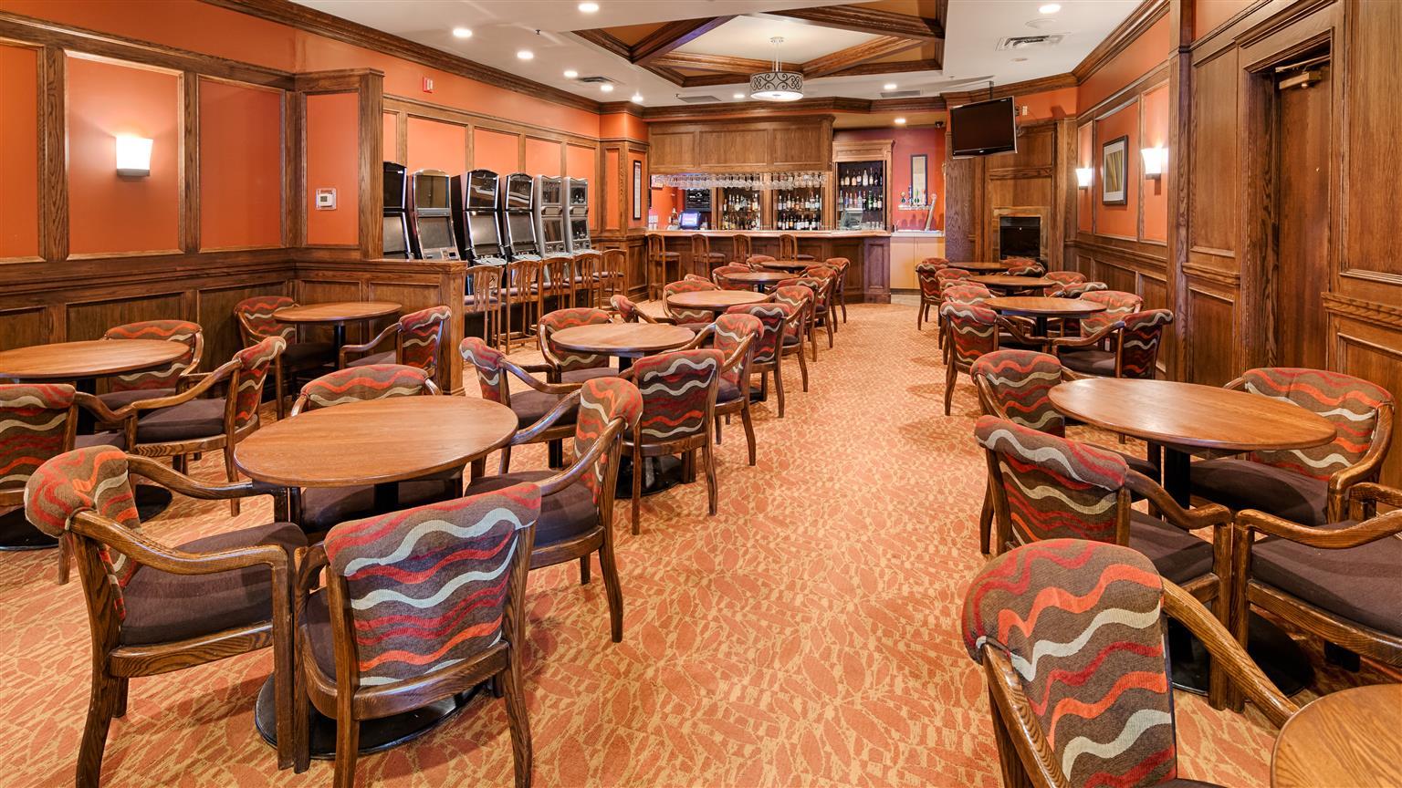 Best Western Plus Winnipeg Airport Hotel Buitenkant foto