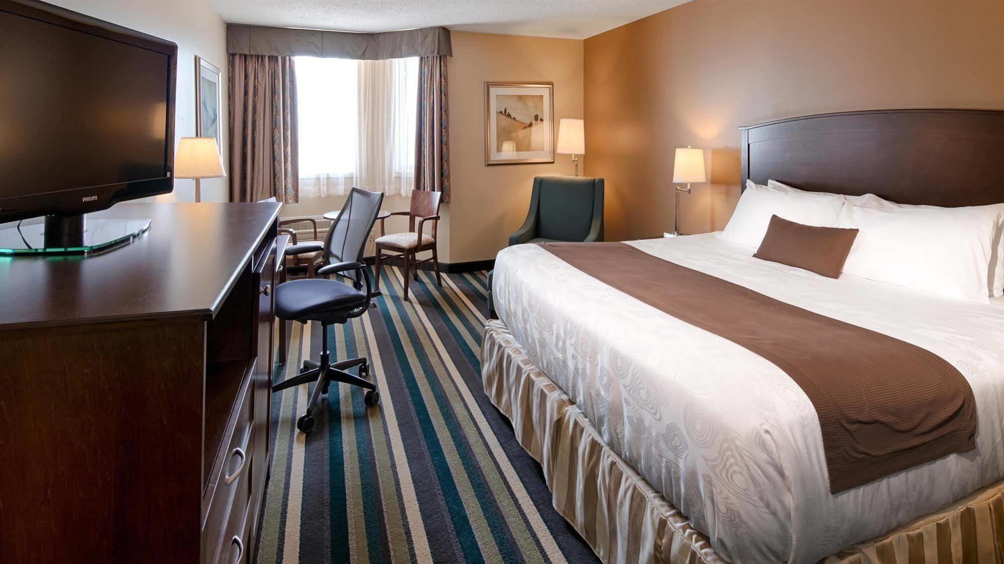 Best Western Plus Winnipeg Airport Hotel Buitenkant foto