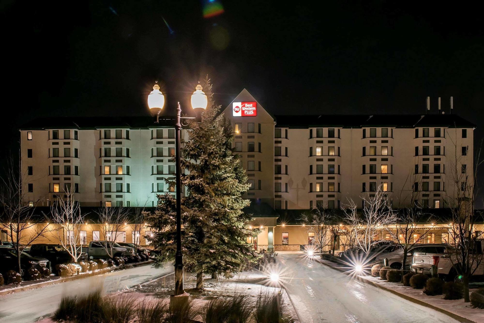 Best Western Plus Winnipeg Airport Hotel Buitenkant foto